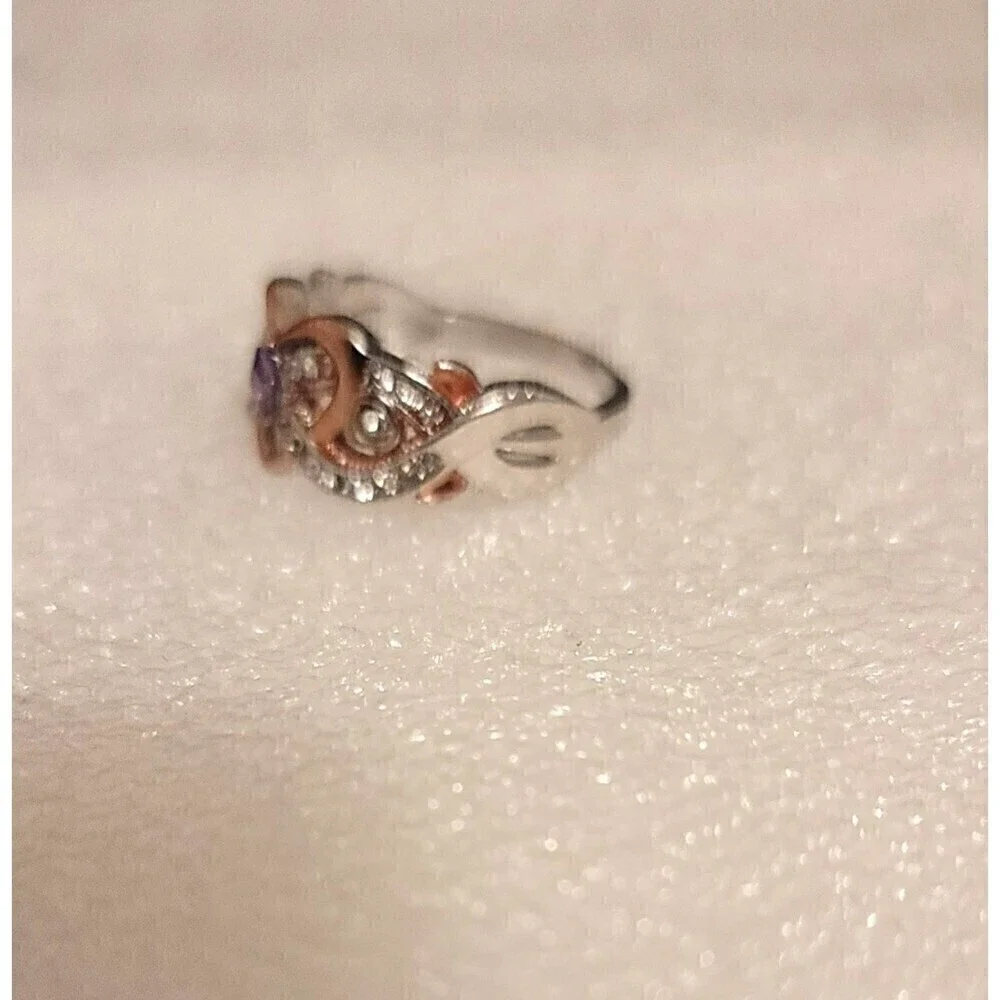 NIB - Heart Shape Promise Ring w/ Inlaid Shiny Amethyst - Size 9